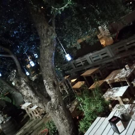 Hotel Sosta Camper La Specchia San Pietro in Bevagna Exterior foto