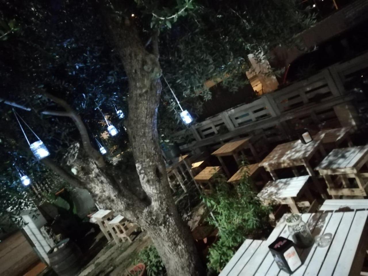 Hotel Sosta Camper La Specchia San Pietro in Bevagna Exterior foto